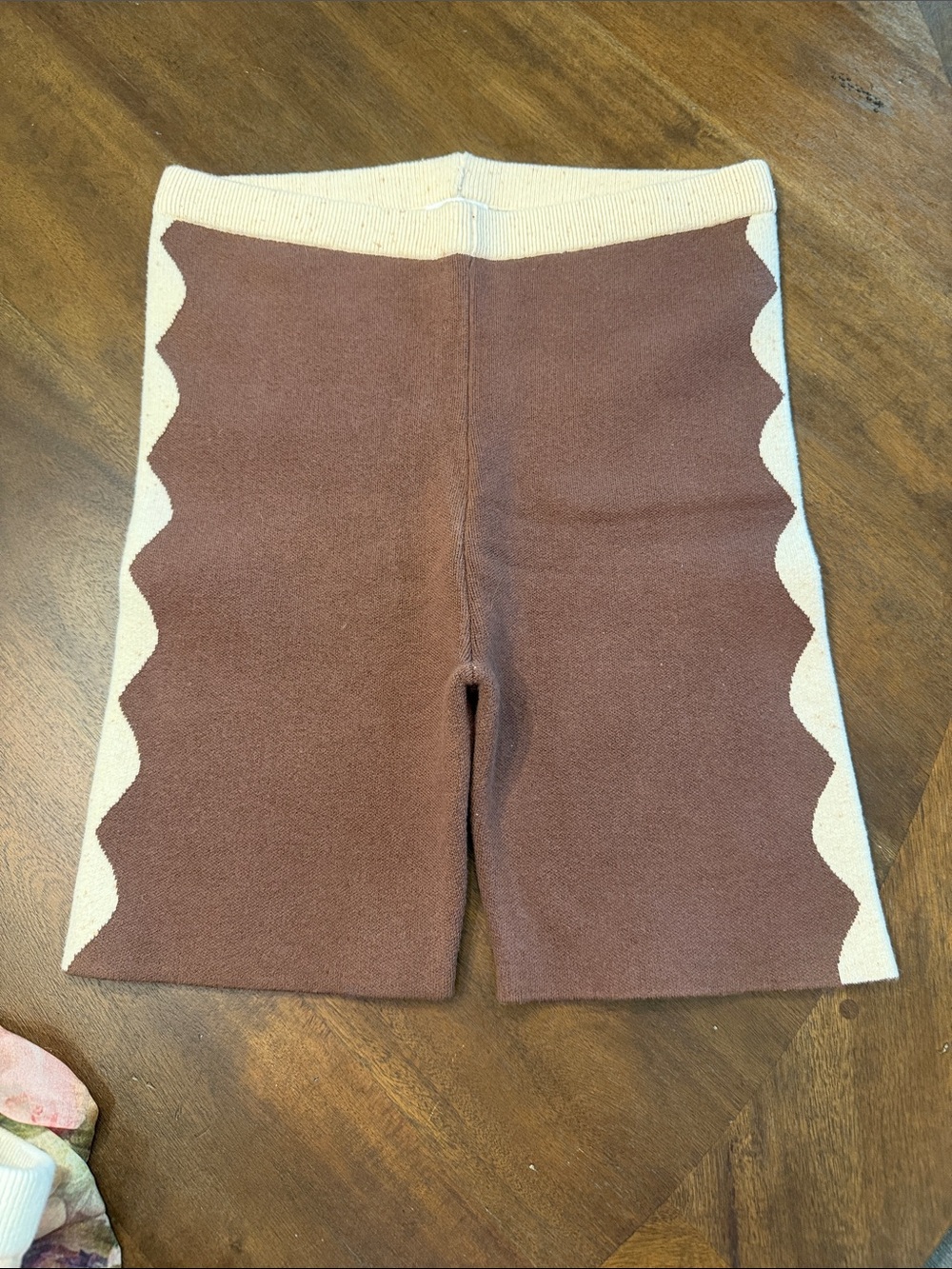 Brown Knit Bike Shorts with Cream Scallop Trim
